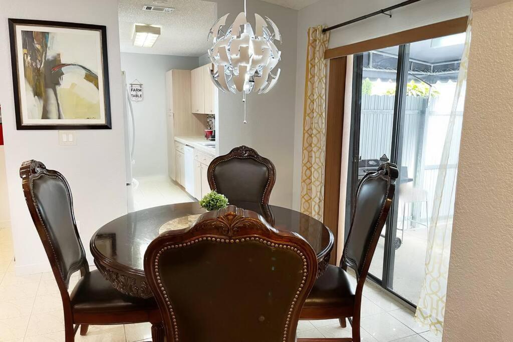 Amazing & Cozy Duplex Near Zoo Miami ! Villa Ngoại thất bức ảnh